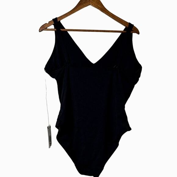 Everlane Swimsuit Women’s XL NWT Renew V-Neck One Piece Resort Wear Black - Picture 6 of 9
